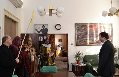 FOTO: Tři králové u náměstka primátora Martina Štěpánka. Snímek Petr Havránek