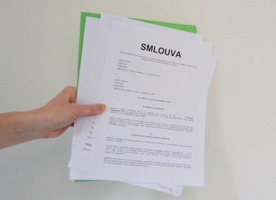 S podomními prodejci neuzavírejte žádné smlouvy. Ilustrační snímek: René Stejskal