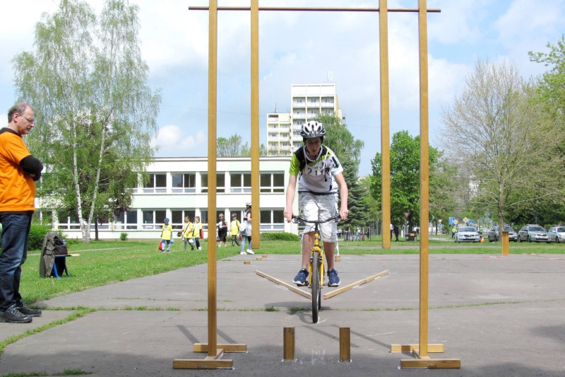 Jízda zručnosti byla v Dopravní soutěži mladých cyklistů náročnou disciplínou. 