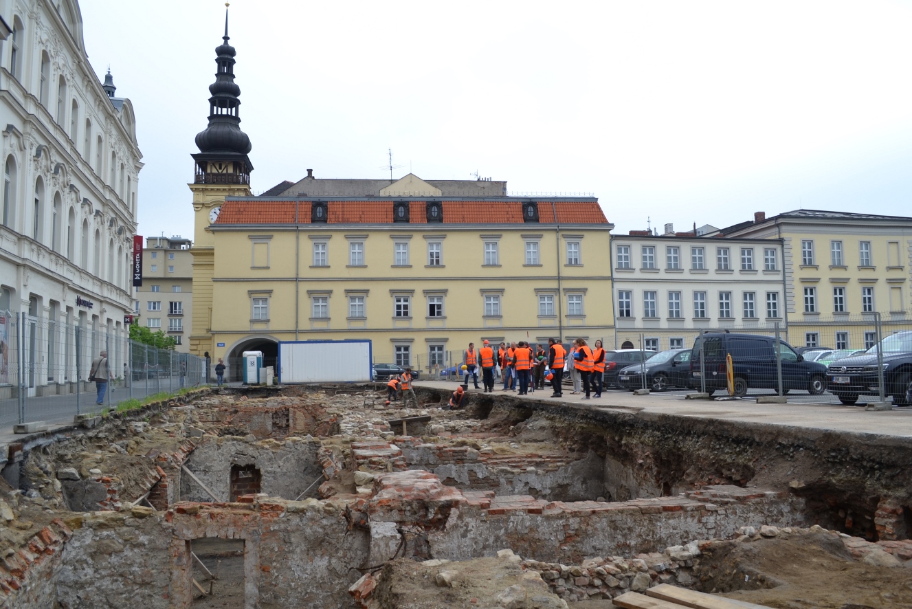 Odkrytá sklepení v místě, kde stávaly ostravské „lauby“. Foto: René Stejskal 