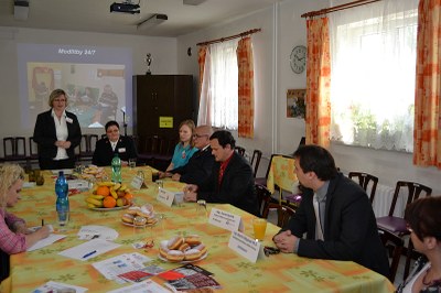 FOTO: Koblihová snídaně k dvacetiletému výročí Armády spásy v Ostravě