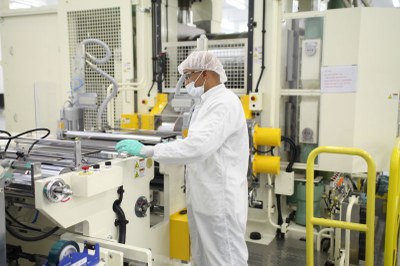 Výroba lithio-iontových akumulátorů. Foto: archiv A123