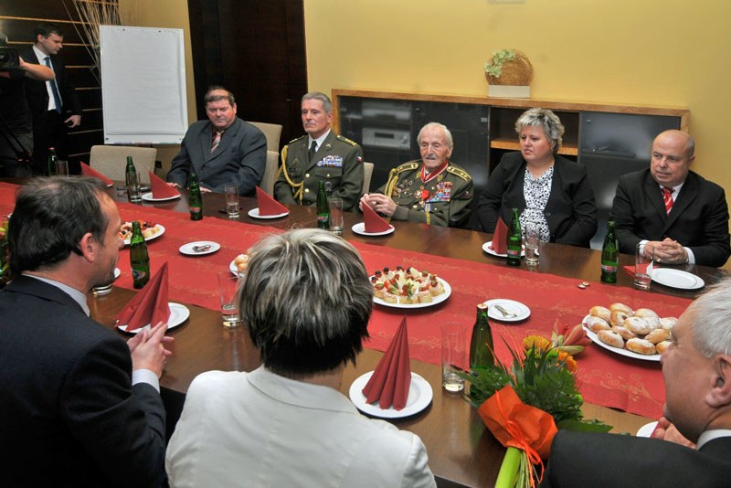 Setkání proběhlo na pozvání primátora T. Macury.