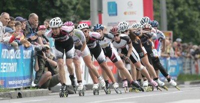 FOTO: Ti nejlepší bruslaři můžou dosáhnout až sedmdesátikilometrové rychlosti