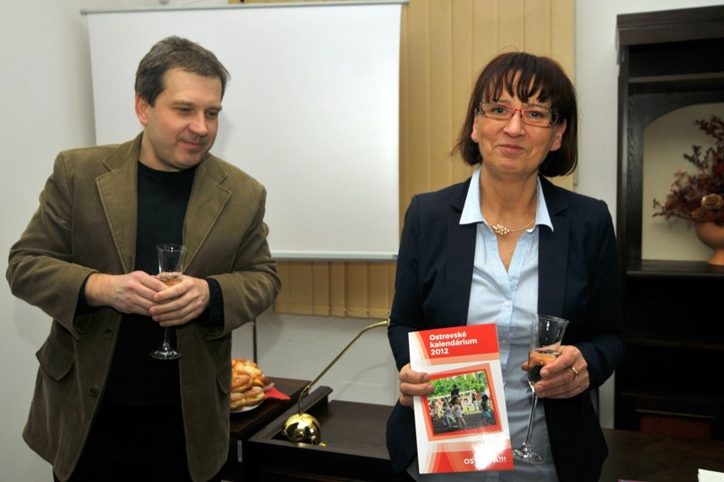 Bylo pokřtěno Ostravské kalendárium 2012
