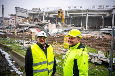 S někdejším Bauhausem se přišel rozloučit také ostravský primátor Jan Dohnal. Foto: Lukáš Kaboň