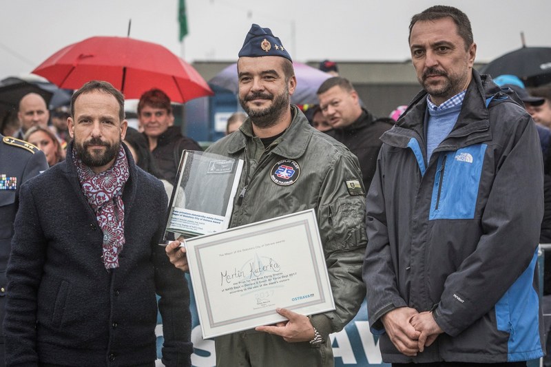 Cenu primátora vyhrál slovenský pilot Cenu primátora vyhrál slovenský pilot