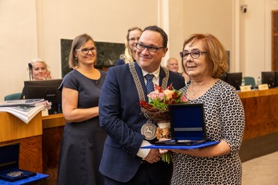 Jednou z oceněných byla také dlouholetá ředitelka loutkového divadla Jarmila Hájková. Foto: Jiří Zerzoň