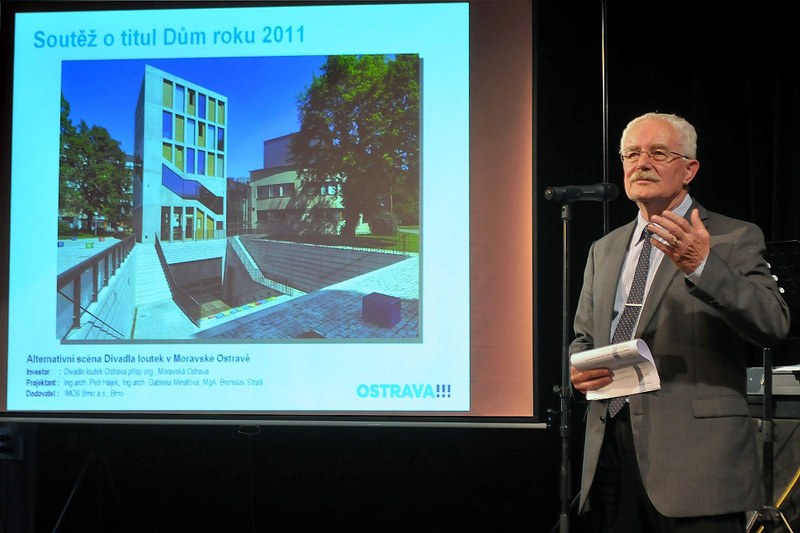 J. Sedlecký představuje vítěznou stavbu