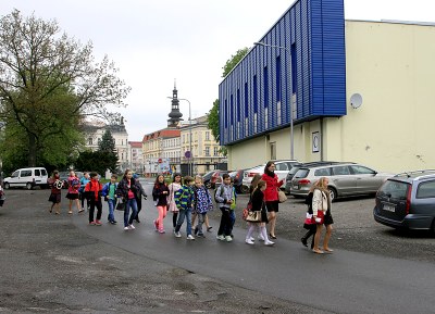 Letos bude revitalizována komunikace vedoucí z Pivovarnické ulice kolem Cooltouru za pavilon C. Foto: B. Krzyžanek