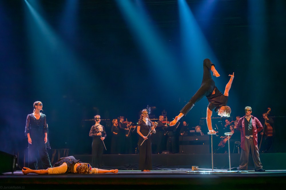 Akrobatické kreace byly dechberoucí Akrobatické kreace byly dechberoucí