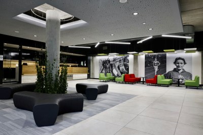 Prostory nově otevřeného kampusu. Foto: Jiří Zerzoň