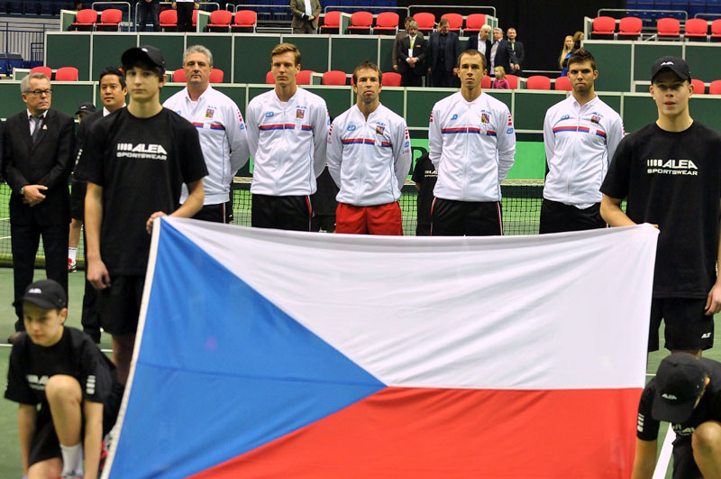 Tým ČR (zleva): kapitán J. Navrátil, T. Berdych, R. Štěpánek, L. Rosol, J. Veselý. Foto: J. Urban