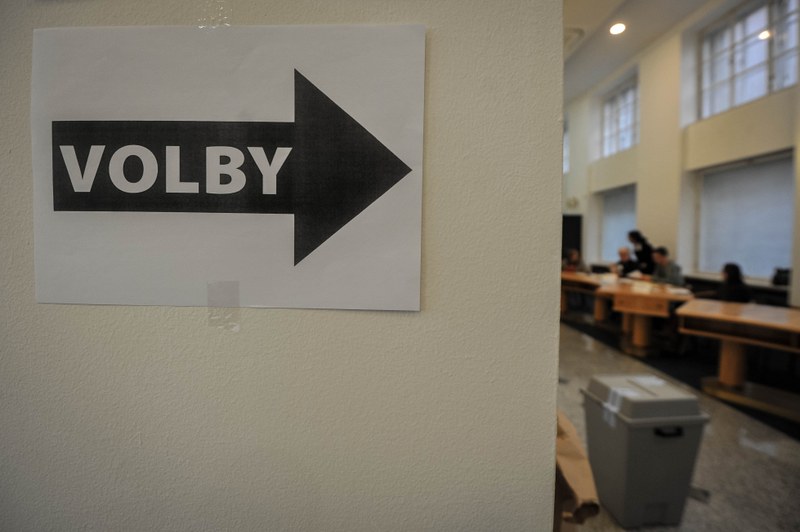 Dnes začínají volby do zastupitelstev obcí a Senátu České republiky 2022 Dnes začínají volby do zastupitelstev obcí a Senátu České republiky 2022