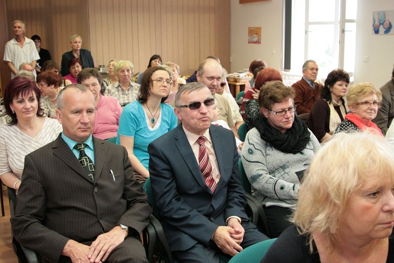 Účastníci zahájení festivalu.