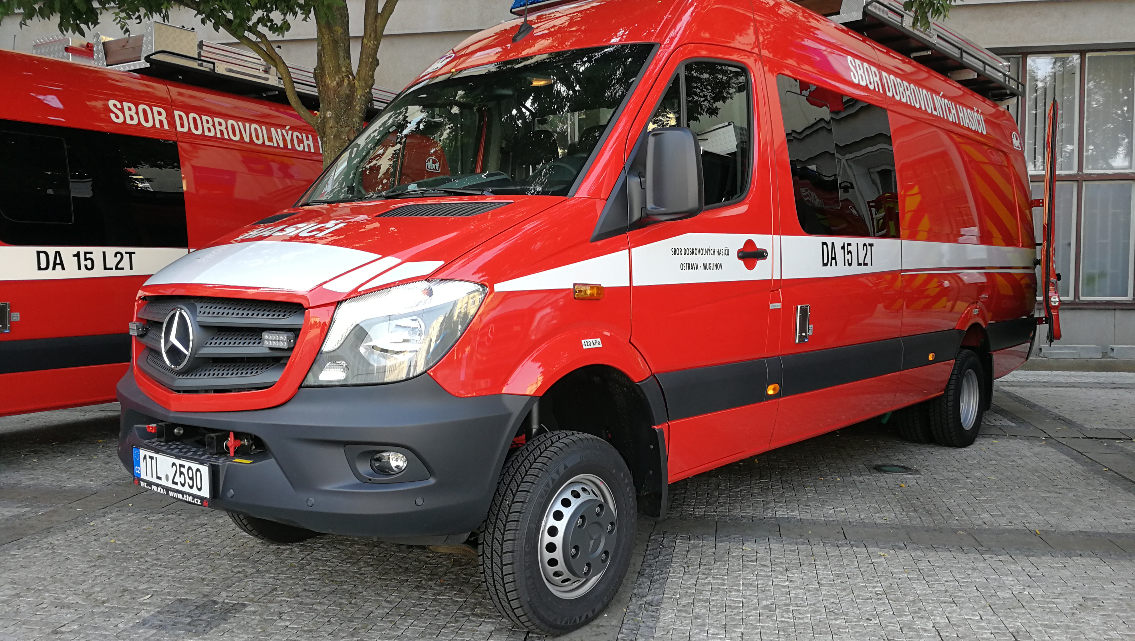 Všechny ostravské sbory dobrovolných hasičů mají k dispozici dopravní auta Mercedes-Benz Sprinter. Foto: archiv MMO Všechny ostravské sbory dobrovolných hasičů mají k dispozici dopravní auta Mercedes-Benz Sprinter. Foto: archiv MMO