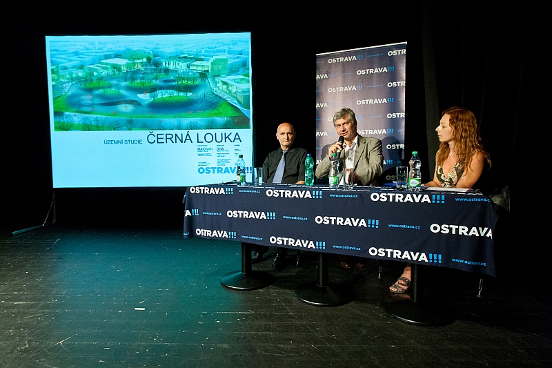 Téma prezentovali primátor Petr Kajnar a hlavní architekt Cyril Vltavský Snímek: Jiří Zerzoň Téma prezentovali primátor Petr Kajnar a hlavní architekt Cyril Vltavský Snímek: Jiří Zerzoň