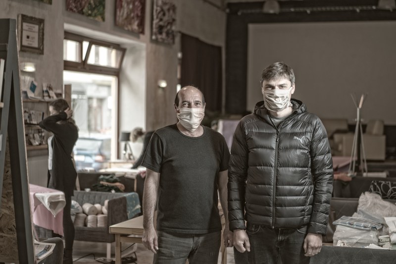 Petr a Andrej, autoři projektu Rouška je cool, děkujeme, spolu TODAME!!!  Petr a Andrej, autoři projektu Rouška je cool, děkujeme, spolu TODAME!!!