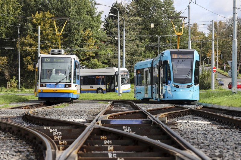 Dopravní podnik Ostrava zesiluje preventivní opatření proti šíření koronaviru Dopravní podnik Ostrava zesiluje preventivní opatření proti šíření koronaviru