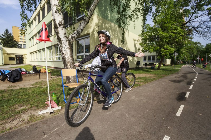 Jedna ze závodnic na trati.