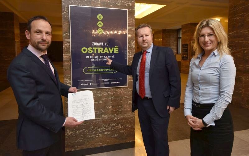 Nákup ekologických aut podpoří dotace Nákup ekologických aut podpoří dotace