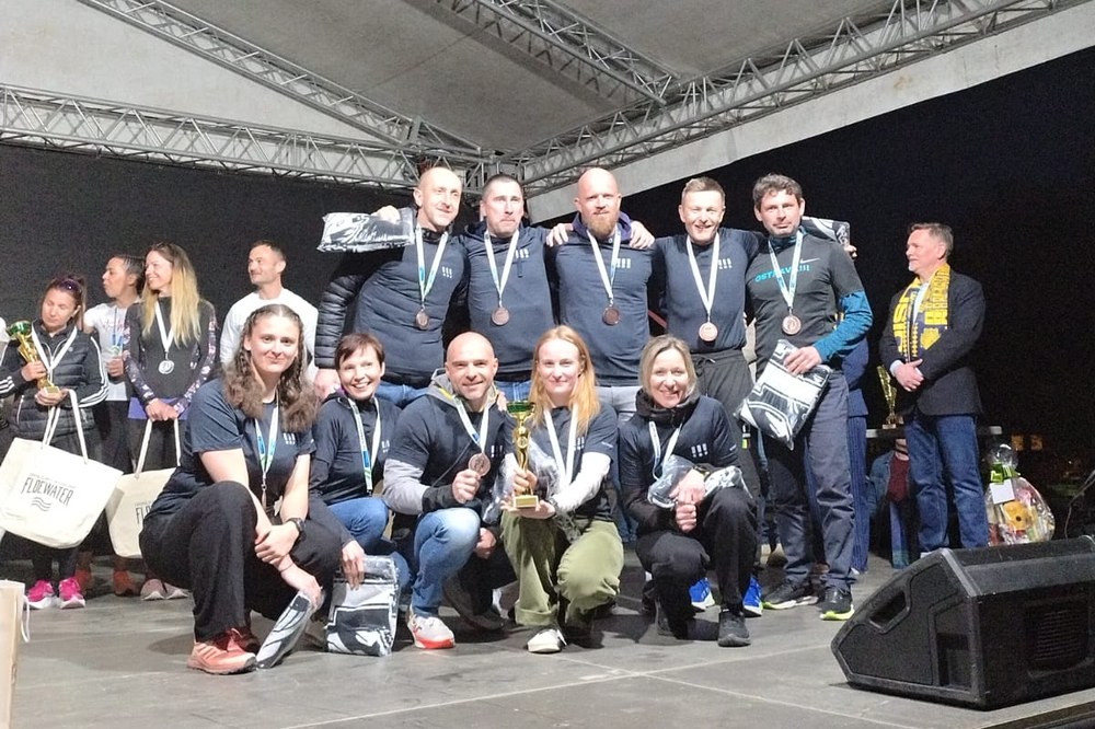 Bronzová ultramaratonská štafeta ostravských strážníků a zaměstnanců ostravského magistrátu