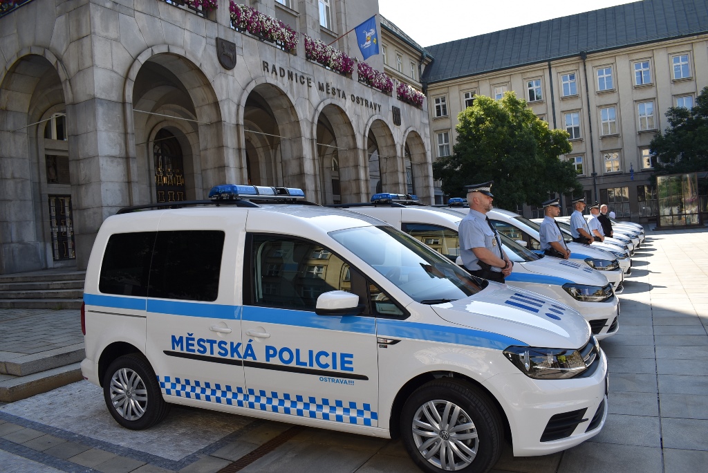 Aktuálně má město k dispozici již 59 ekovozů, z toho 43 na CNG a 16 elektroaut. Foto: René Stejskal