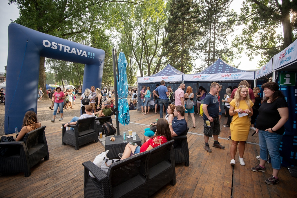Ostravská zóna nabídla divákům posezení a zábavu.