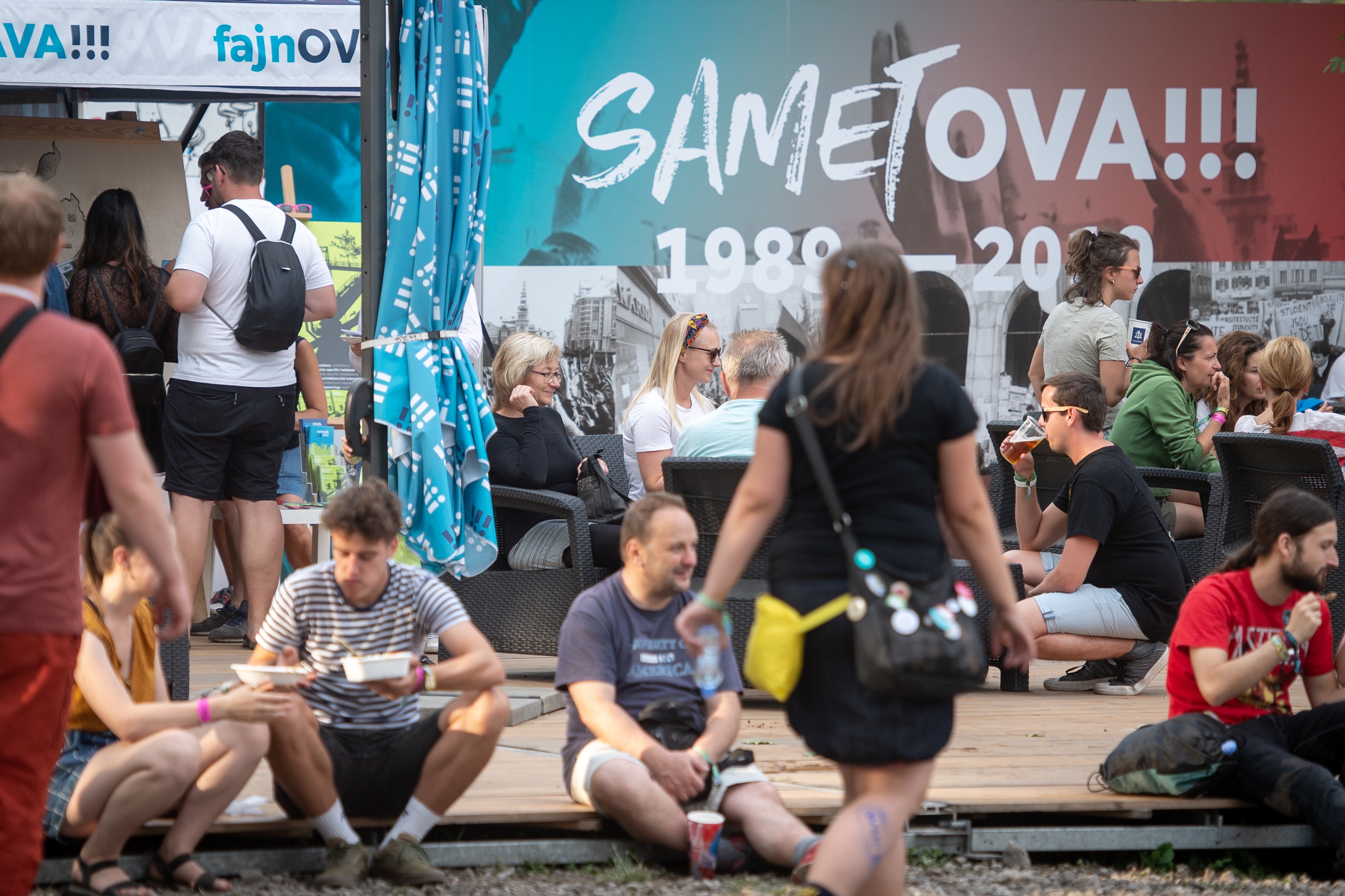 SametOVA - připomínka 30 let od sametové revoluce. 