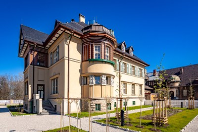 Milovníci architektury mohou v rámci festivalu zavítat i do zrekonstruované Grossmannovy vily. Foto: Lukáš Kaboň