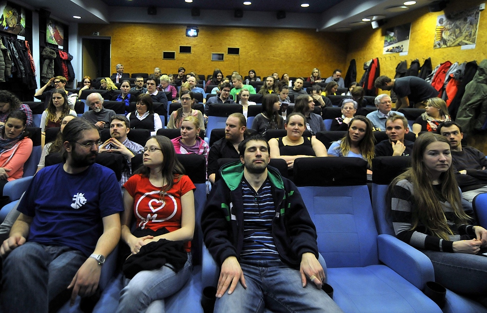 Za chvíli začínáme!