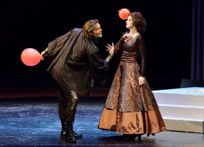 Thomas Weinhappel v roli Hamleta, za níž získat Thálii. Foto: NDM/Martin Popelář