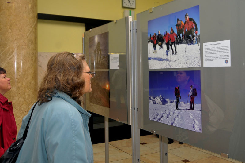 Profesionálové v horách, Horský průvodce. Výstava v DKMO.