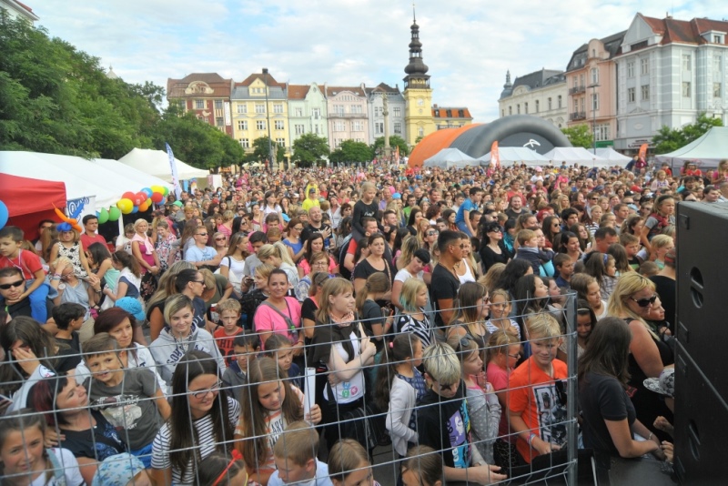 Festival zaplnil Masarykovo náměstí do posledního místa. Snímky: J. Urban