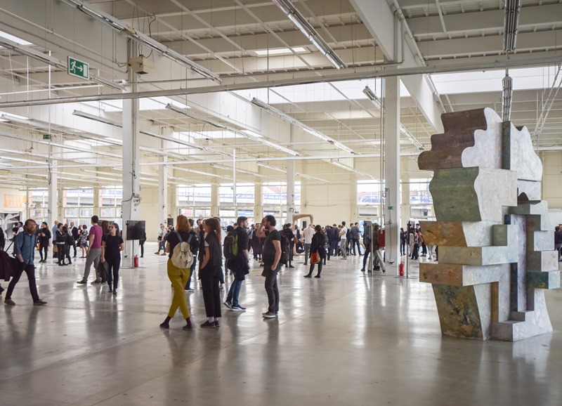 První den galerie PLATO v nových prostorách. Foto: Lukáš Kaboň První den galerie PLATO v nových prostorách. Foto: Lukáš Kaboň