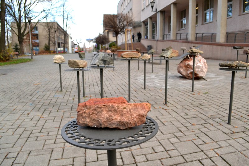 Geologická stezka ukazuje historii našeho regionu v průběhu stovek milionů let Geologická stezka ukazuje historii našeho regionu v průběhu stovek milionů let