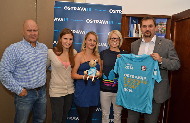 Zleva L. Adámek, P. Adámková, L. Šviráková, M. Hrbková a M. Štěpánek Foto: P. Havránek