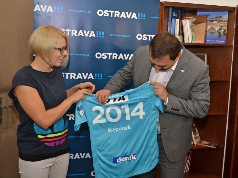 Dres se jmenovkou pro M. Štěpánka