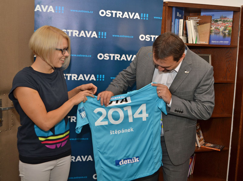 Dres se jmenovkou pro M. Štěpánka