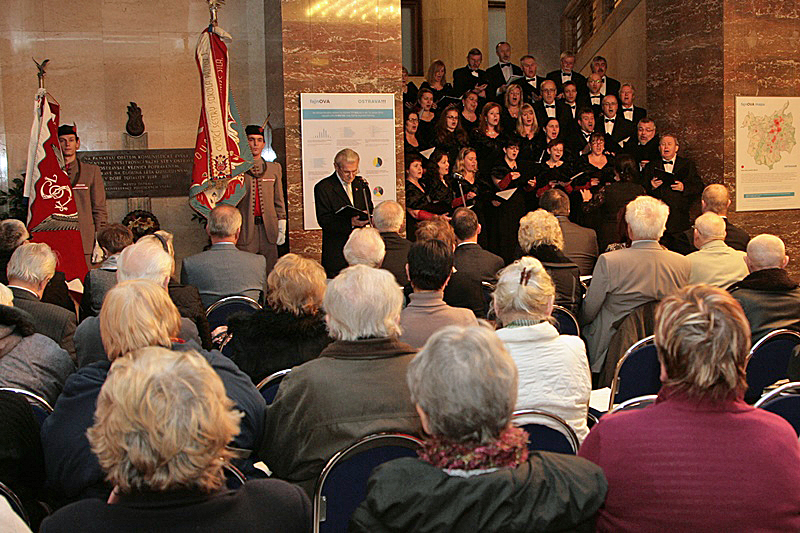 Program akce obohatilo vystoupení pěveckého sboru Chorus.