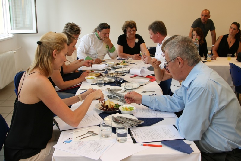 Za ocenění stojí i výkon hodnotící komise.