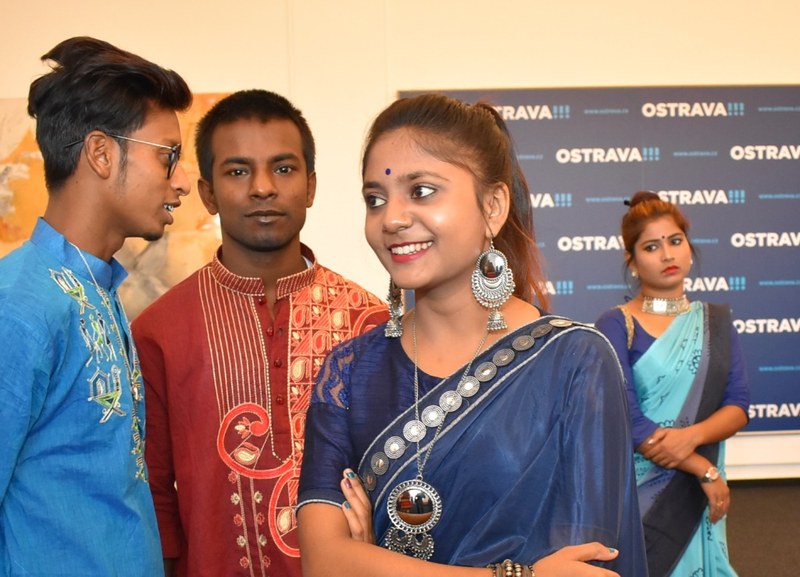 Indičtí tanečníci navštívili radnici