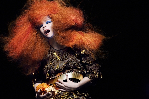 K foto:  Islandská zpěvačka Björk