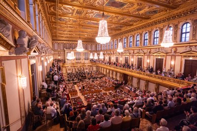 Vyprodaný Zlatý sál Musikverein ve Vídni. Foto: Martin Kusyn