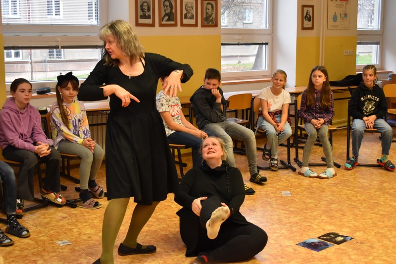 K lásce ke knihám pomohou i Drama dílny v podpoře čtenářské gramotnosti K lásce ke knihám pomohou i Drama dílny v podpoře čtenářské gramotnosti