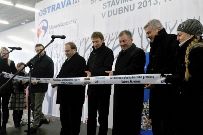 Přestřižení pásky