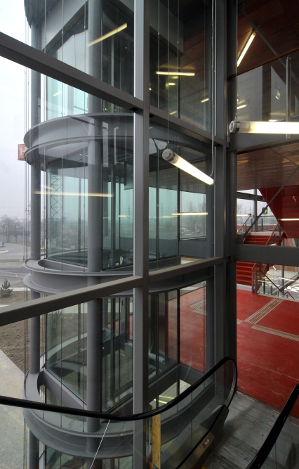 Pohled na svinovské mosty