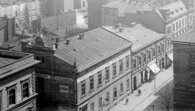 Veřejná městská knihovna a čítárna v Moravské Ostravě ve 20. létech 20. století. Foto: AMO