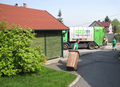 Popelnice na zeleň. Foto: MMO
