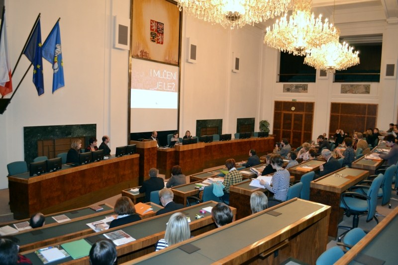 Konference o výuce soudobých dějin v prostorách radnice Konference o výuce soudobých dějin v prostorách radnice